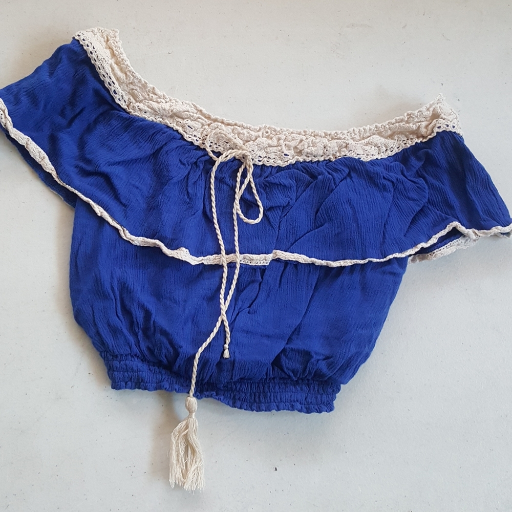 Tulip crop top